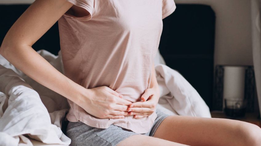 2 bebidas que debes evitar por la mañana; favorecerían la hinchazón y flatulencias