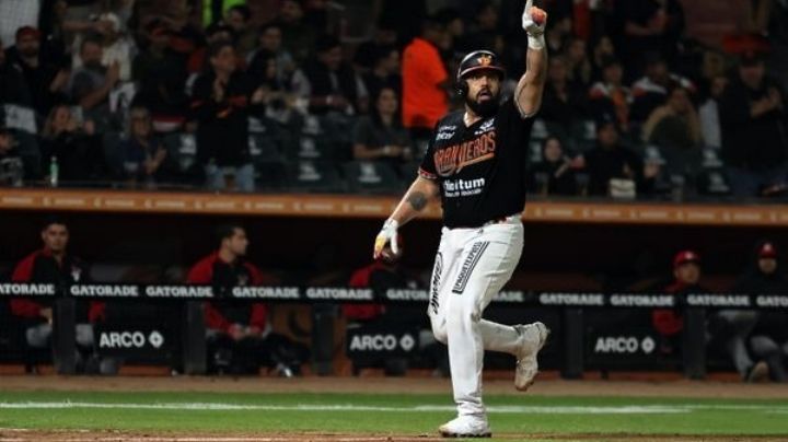 Sergio Burruel ocupará el lugar de Isaac Paredes en la Serie del Caribe 2024