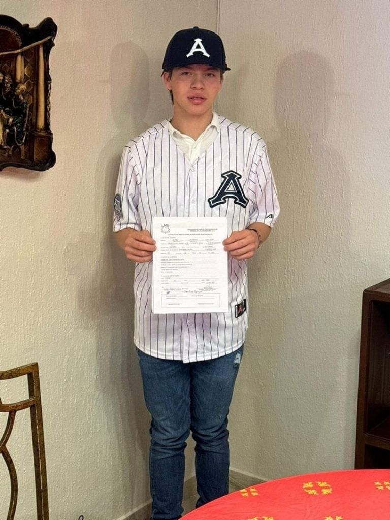 Jóvenes de Guaymas firman con Acereros de Monclova. Foto: Cortesía