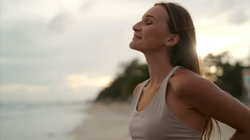 Aplana tu abdomen con la respiración; te contamos cuál es el truco