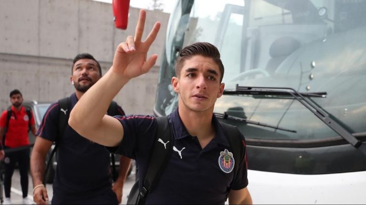Isaac Brizuela podría causar baja de Chivas debido a una posible lesión importante