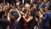 Foto ilustrativa de la nota titulada VIDEO: Manuel Velasco recibe a AMLO con un beso; Morena ignora a Norma Piña
