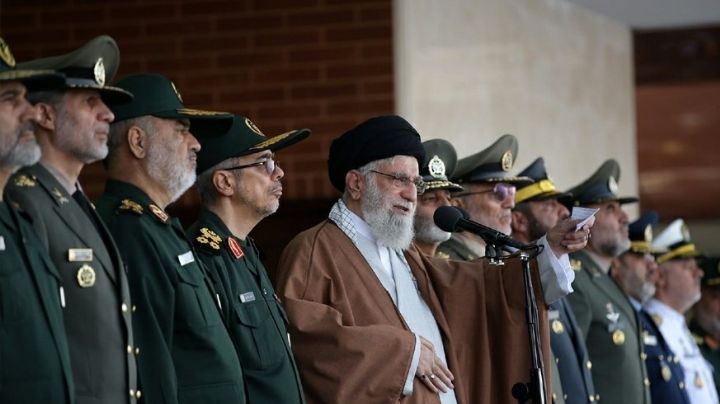 Irán lanza misiles contra Israel y Biden ordena a Fuerzas Armadas derribarlos