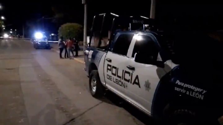 Sicarios desatan balacera en vía pública de León: Agresión deja un muerto y un herido