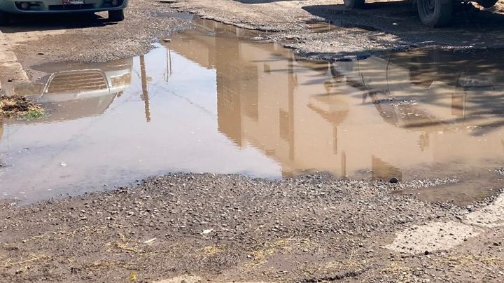 Ciudad Obregón: Vecinos de la colonia Tepeyac reportan drenajes colapsados y calles en mal estado