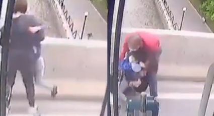 FUERTE VIDEO: Chofer salva a madre e hijo de caer de un puente; iban a quitarse la vida