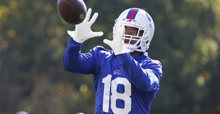 Amari Cooper ya entrenó con los Bills