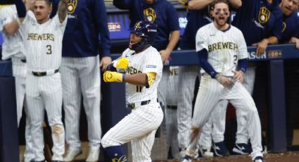 Jackson Chourio salva a los Milwaukee Brewers y les da vida en la postemporada de la MLB