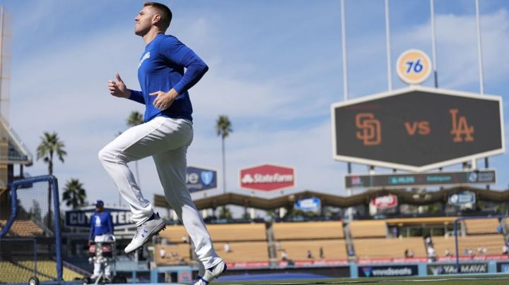 Freeman espera regresar con Dodgers para el Juego 1 de la Serie Mundial