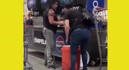 VIDEO: Critican a clientas por abusar del refil de refresco y llenar una hielera completa