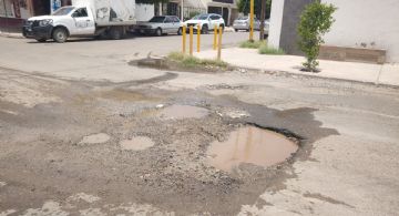 Ciudadanos solicitan bacheo de las vialidades secundarias en Ciudad Obregón