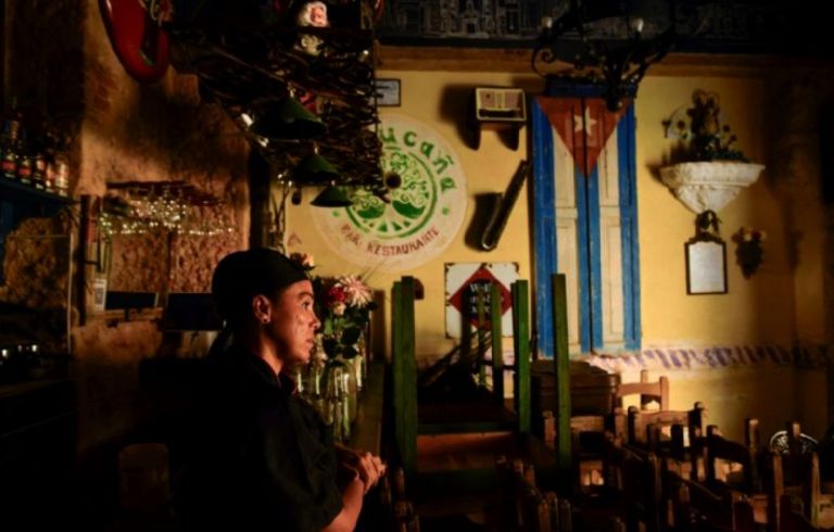 Cientos de actividades se detuvieron ante la falta de electricidad