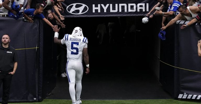 El mariscal de campo iría a la banca