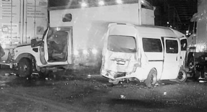 Fatal accidente: Combi choca contra 3 vehículos en la Jesús Reyes Heroles, Tlalnepantla