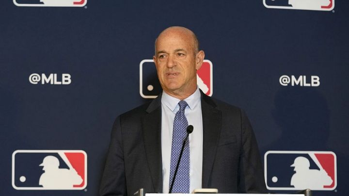 Abre la chequera; dueño de Athletics promete 1.000 millones de dólares para un estadio