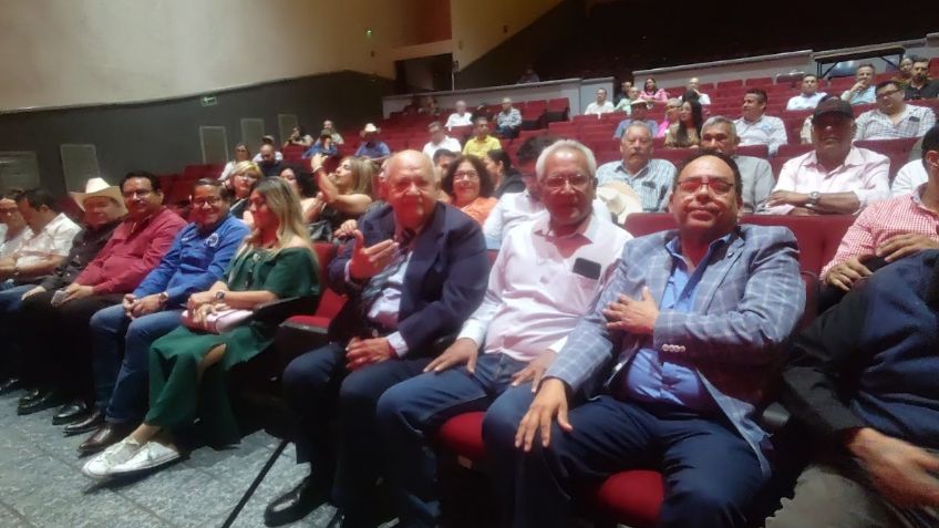 Castro Cosío presenta su nuevo libro: ‘Fotografías de Miguel Ángel’