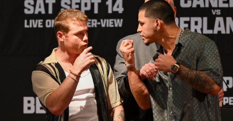 De la Hoya vuelve a atacar a Canelo