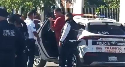 VIDEO: Vinculan a conductor que arrolló a manifestantes frente a primaria de Hermosillo