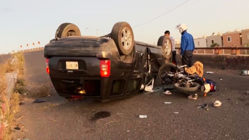 Ciudad Obregón: Accidente en puente de la 300 deja un vehículo volcado y un lesionado