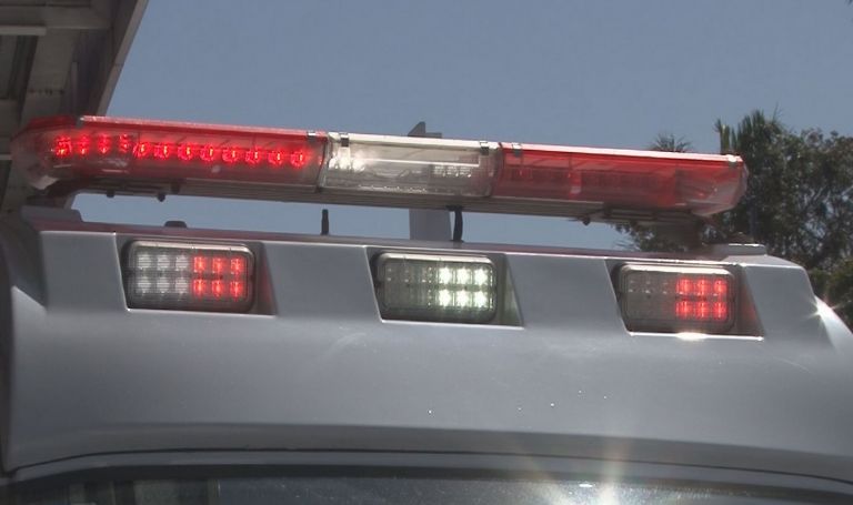 Empleado de Industrial Park cae de una gran altura