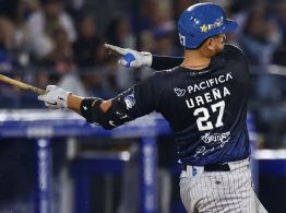 Los Yaquis de Obregón remontan para sacarle el juego y la serie a los Charros de Jalisco