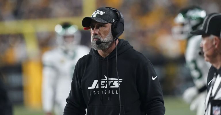 Ulbrich no ha logrado levantar a los Jets