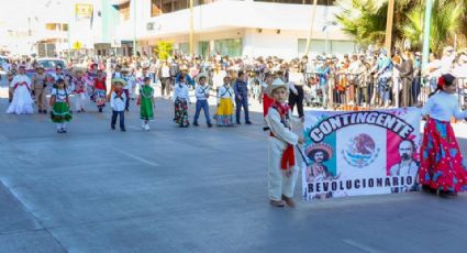 Más de 3 mil personas participaron en el desfile de Revaluación Mexicana en Guaymas