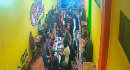 VIDEO: Hombres armados asaltan a taquería en Cuernavaca; generaron terror en la zona