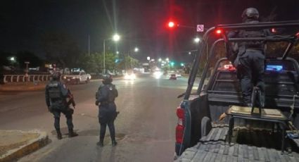 Grupo armado tumba el portón de una casa y levanta a policía municipal de Culiacán