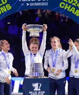 Paolini e Italia derrotan a Eslovaquia y alzan la Copa Billie Jean King