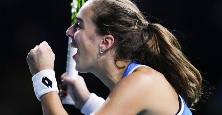 Bronzetti también ganó su partido