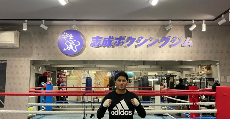 Frank está en Japón