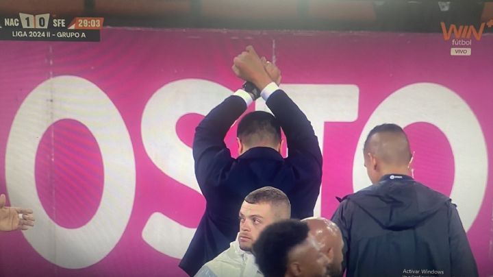 (VIDEO) Efraín Juárez sigue en polémica: Lo expulsan de partido tras festejar un gol