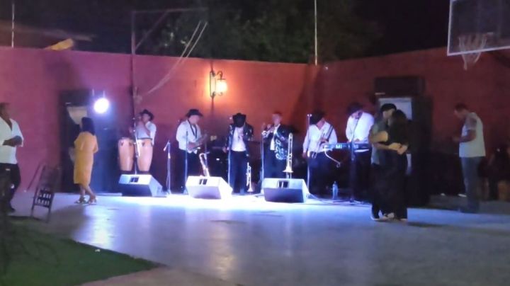 Ciudad Obregón: El uso de bocinas de casa y tecnología afecta a los músicos