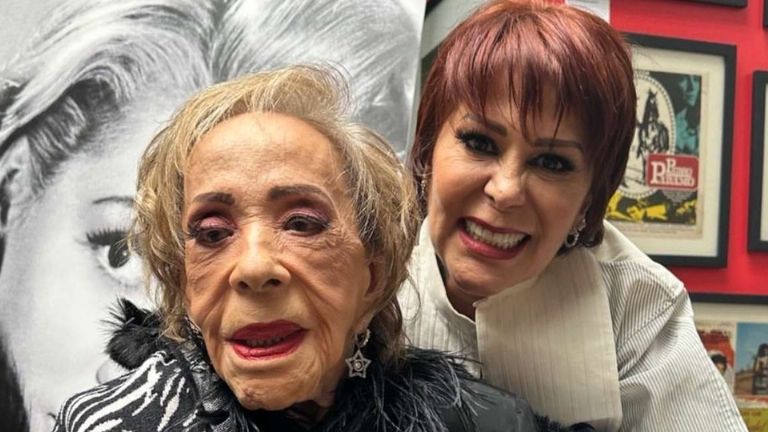 Alejandra confirmó que doña Silvia Pinal estuvo delicada de salud