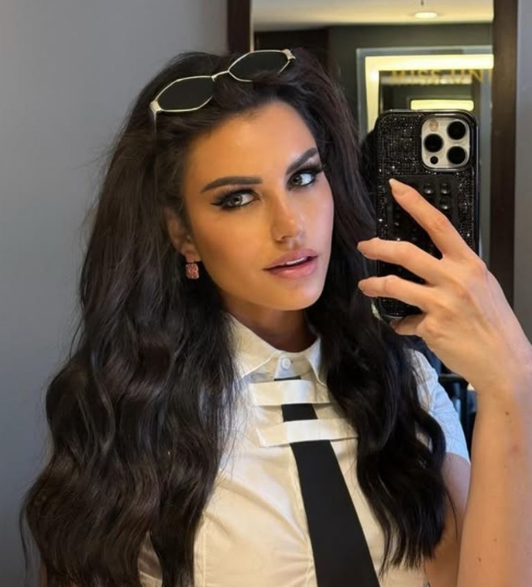 Emilia Dides, Miss Chile