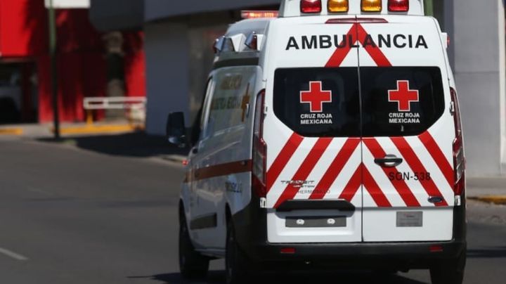 Choque en Hermosillo deja un saldo de tres personas heridas; cuatro autos colisionaron