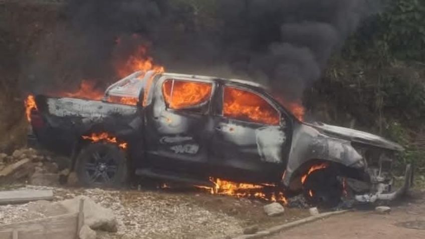 Fotos: Grupo armado incendia camioneta de exdiputada en Chiapas; autoridades investigan