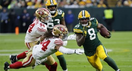 NFL: Green Bay 'empaca' a los 49ers y sigue en la pelea por los playoffs