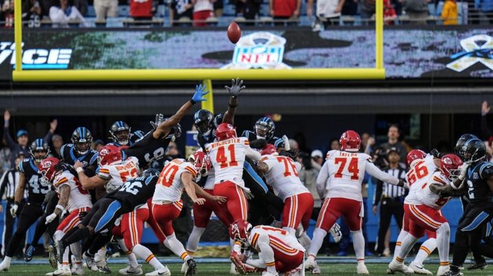 Mahomes y los Chiefs evitan la sorpresa para sacar apurada victoria ante los Panthers
