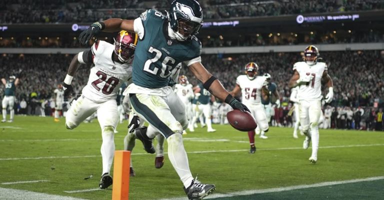 Barkley es pieza clave en la ofensiva de Philladelphia