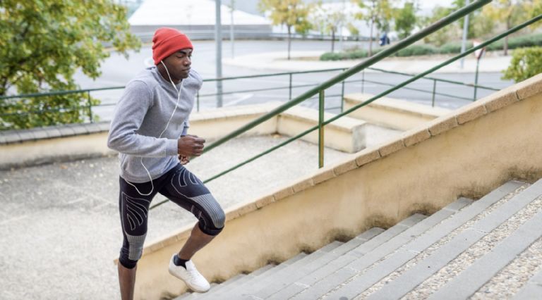 Conoce los beneficios de ejercitarte durante el invierno. Foto: Facebook