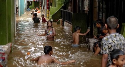 Fuertes lluvias desatan deslaves en la Indonesia; confirman la muerte de nueve personas