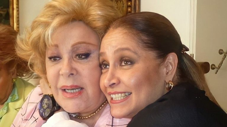 Daniela Romo lloró la muerte de Silvia Pinal