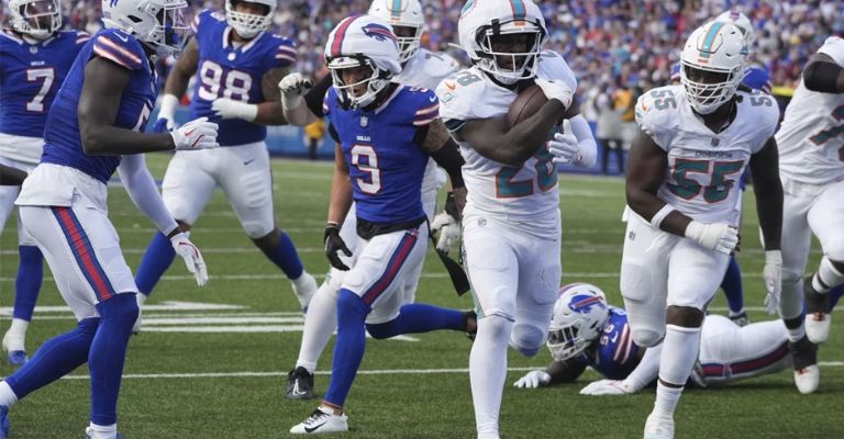 Los Dolphins sostuvieron el duelo todo el encuentro