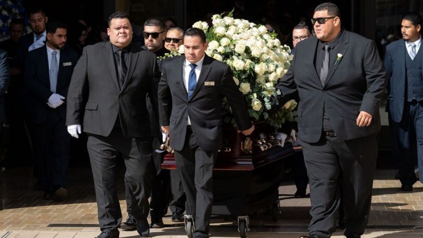 Familiares y amigos dan último adiós a Fernando Valenzuela en Los Ángeles