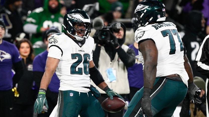 Eagles mantienen el vuelo alto; vencen a los Ravens para su octava victoria consecutiva
