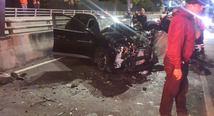 VIDEO: Fuerte accidente deja dos heridos en Constituyentes; lo provocó un enorme bache