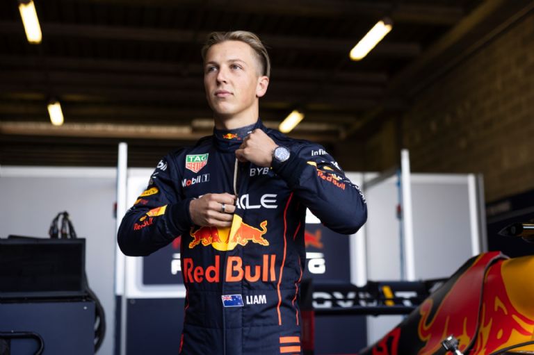 Sergio Pérez se iría de Red Bull; Lawson lo suplirá