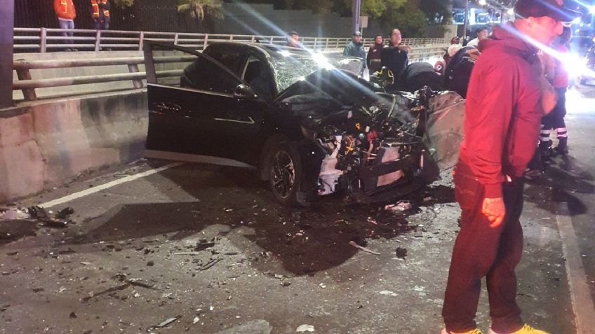 VIDEO: Fuerte accidente deja dos heridos en Constituyentes; lo provocó un enorme bache